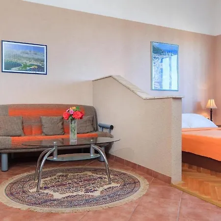 Summerheaven Apartment *